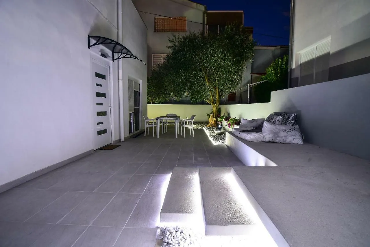 Διαμέρισμα Villa Benelux Ζαντάρ