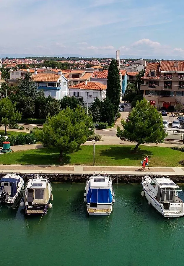 Villa Benelux Ζαντάρ