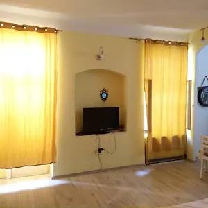 /